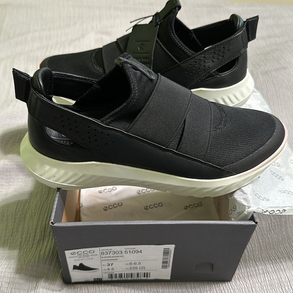 Ecco ST.1 Lite Slip On - Picture 2 of 4